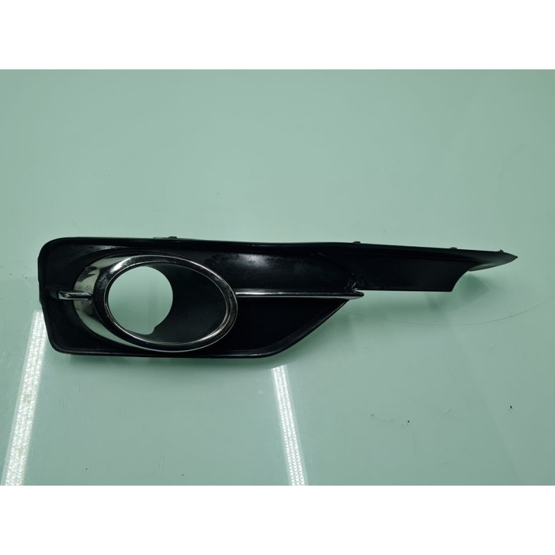 REJILLA PARAGOLPES IZQUIERDA 9811438377 