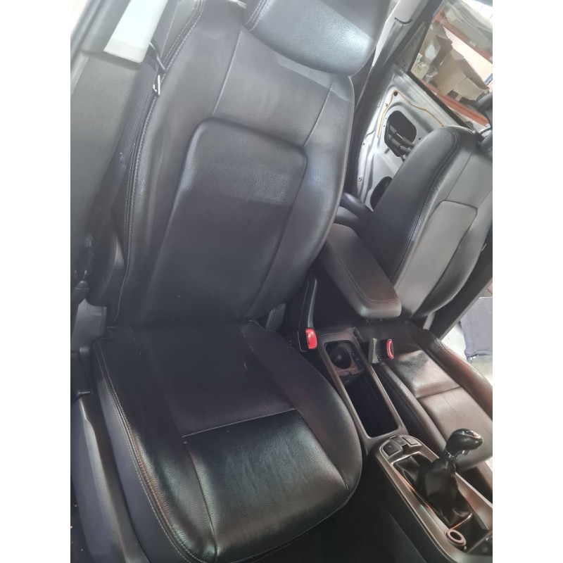 ASIENTO DELANTERO DERECHO 