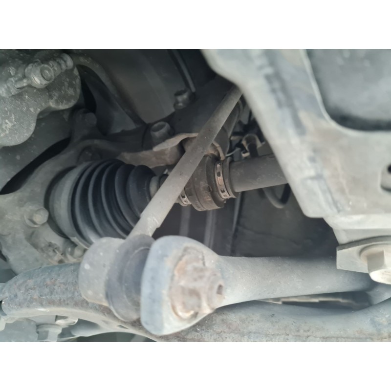 TRANSMISION DELANTERA DERECHA 7052423240 