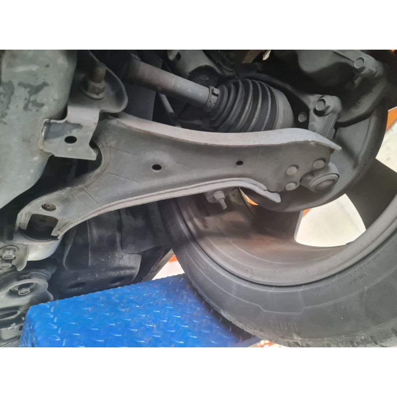 BRAZO SUSPENSION INFERIOR DELANTERO IZQUIERDO 20946157 