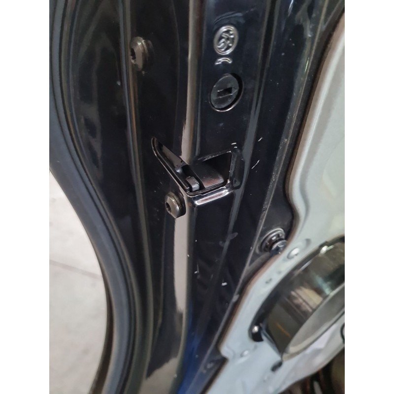 CERRADURA PUERTA TRASERA IZQUIERDA 7L0839015D 