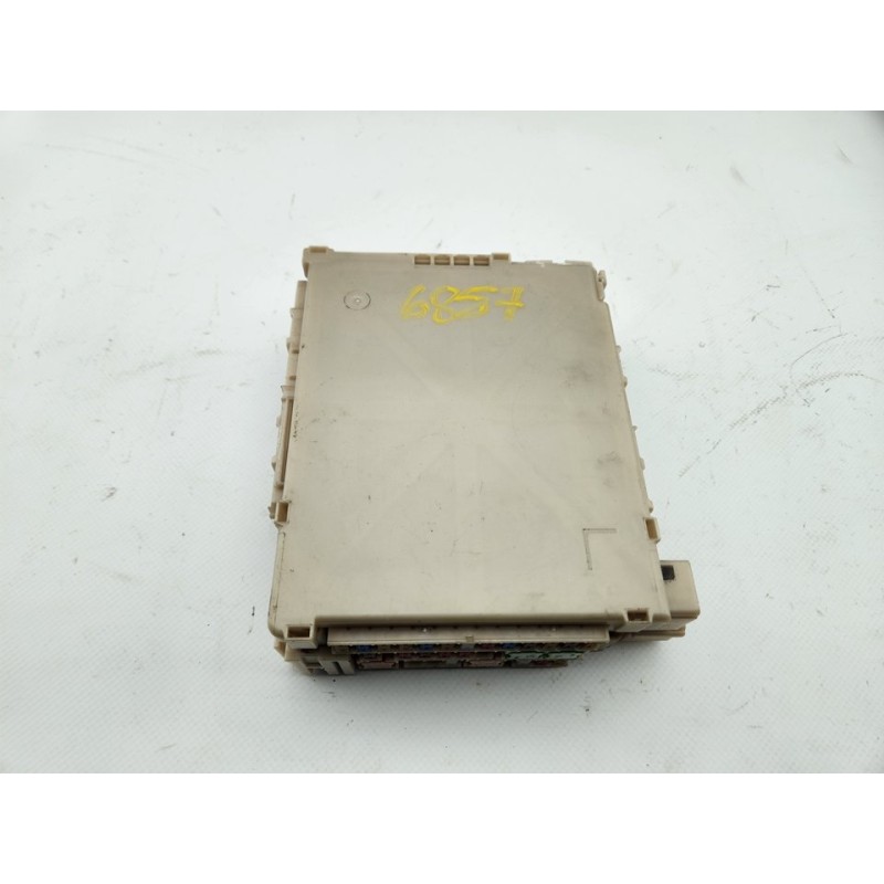 CAJA RELES / FUSIBLES 827300H050 