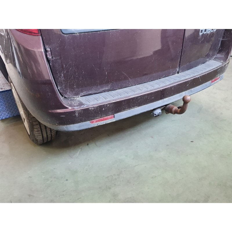 PARAGOLPES TRASERO 735512760 