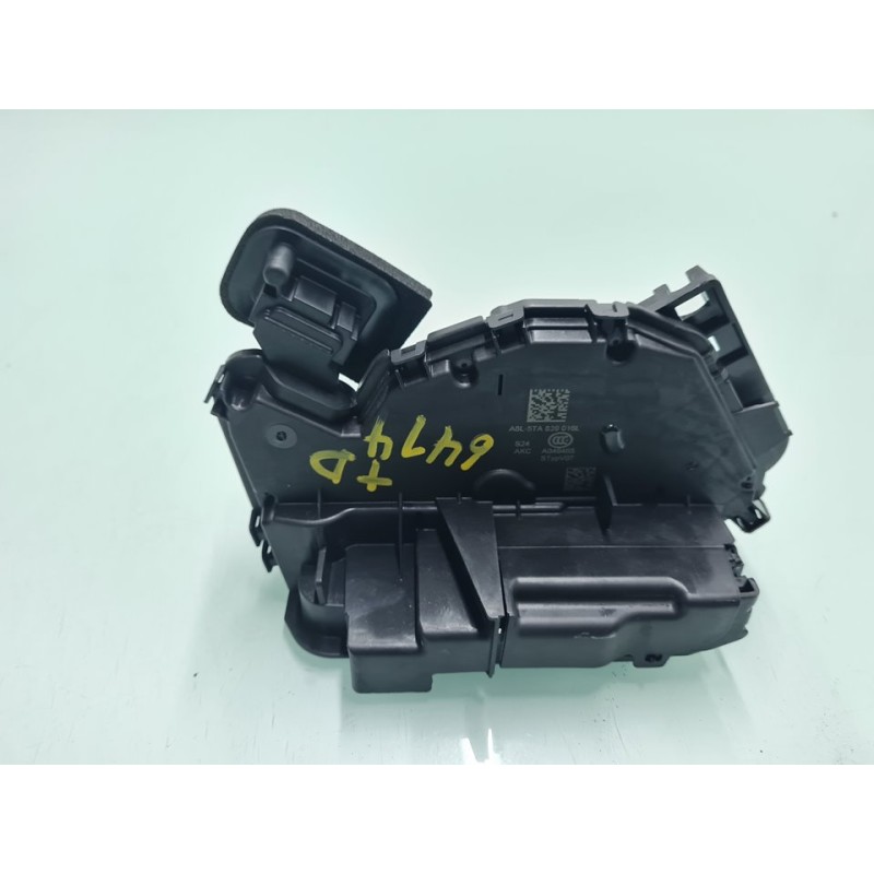 CERRADURA PUERTA TRASERA DERECHA 5TA839016L 