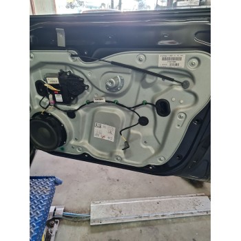 ELEVALUNAS DELANTERO DERECHO 1T1837730BD 