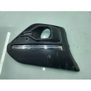 REJILLA PARAGOLPES DERECHA EABR261A20 