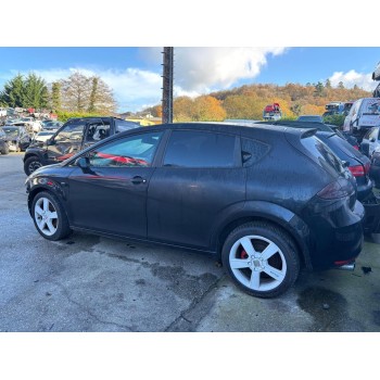 SEAT LEON (1P1)