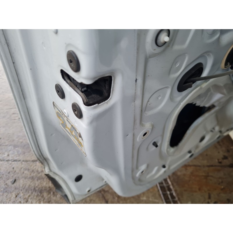 CERRADURA PUERTA DELANTERA IZQUIERDA 