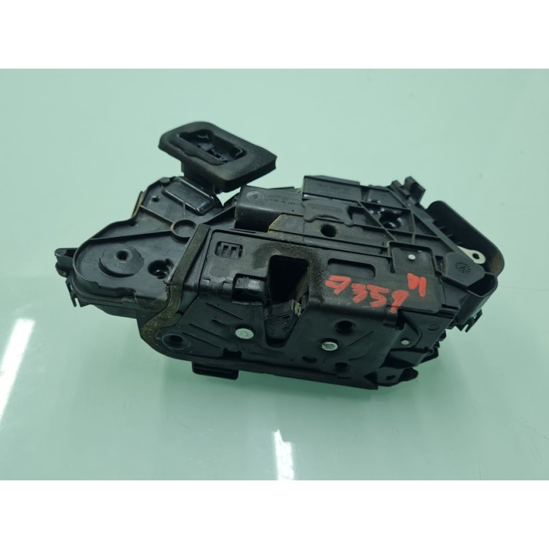 CERRADURA PUERTA DELANTERA IZQUIERDA 5TB837015A 