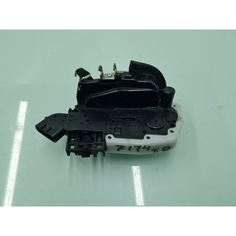 CERRADURA PUERTA TRASERA DERECHA F1814510 