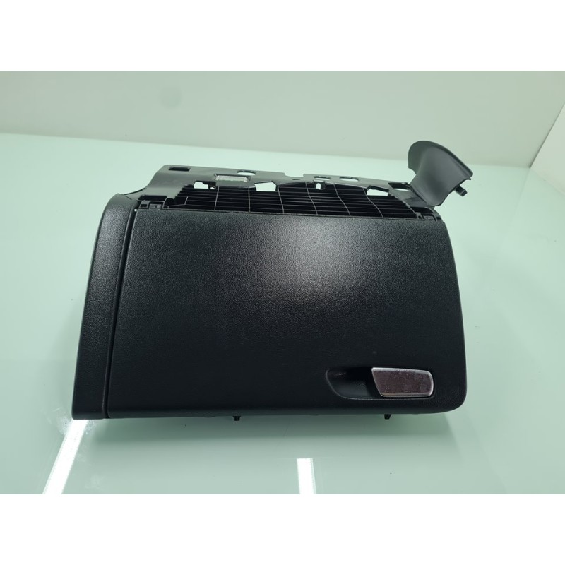 GUANTERA 8K1857035 
