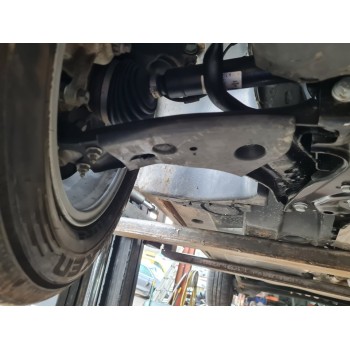 BRAZO SUSPENSION INFERIOR DELANTERO DERECHO 