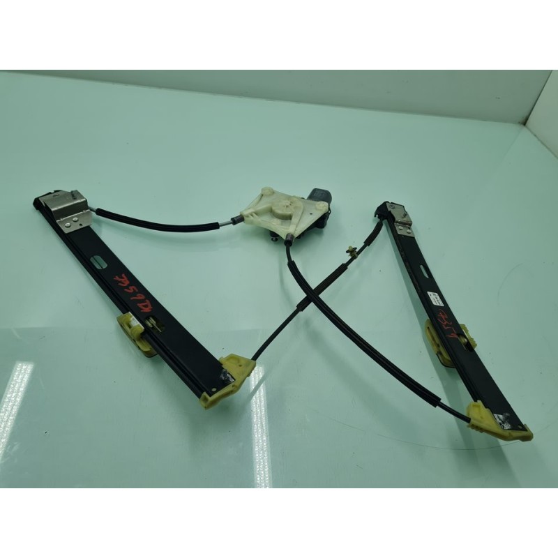 ELEVALUNAS DELANTERO IZQUIERDO 2GA837461F 