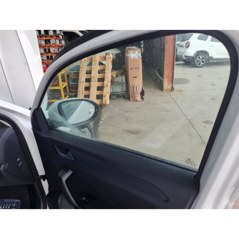 ELEVALUNAS DELANTERO DERECHO 2GA837462F 