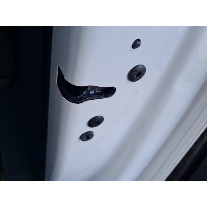 CERRADURA PUERTA DELANTERA DERECHA 