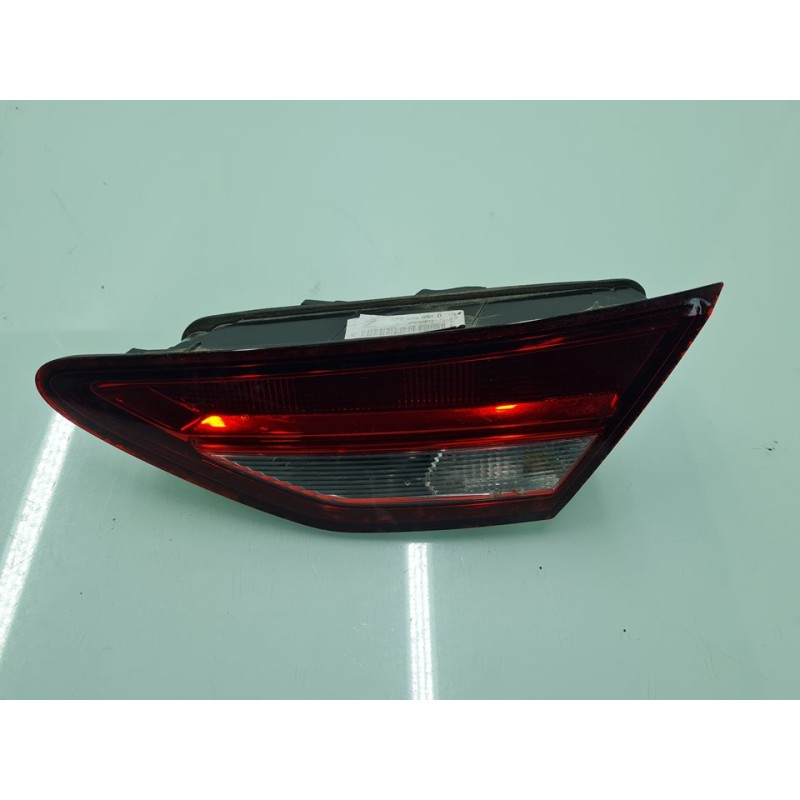 PILOTO TRASERO DERECHO INTERIOR 5F0945094D 