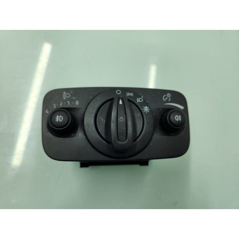MANDO LUCES AV6T13A024CC 