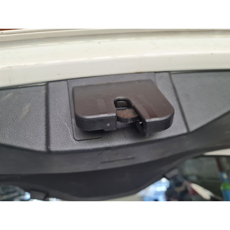 CERRADURA MALETERO / PORTON 6F0827505 