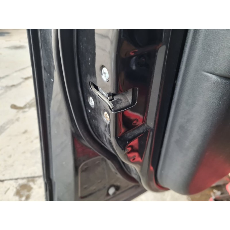 CERRADURA PUERTA DELANTERA IZQUIERDA 