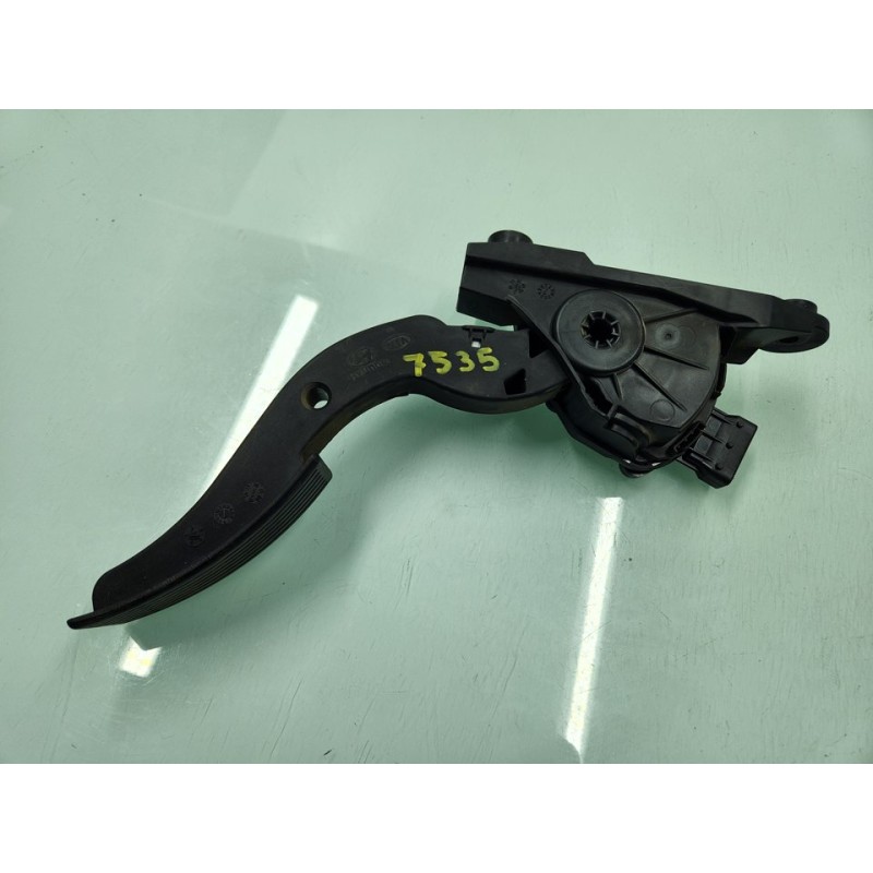 PEDAL ACELERADOR 