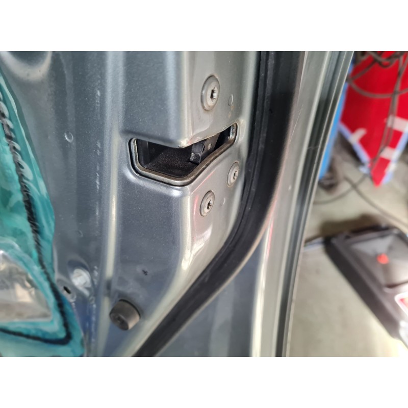 CERRADURA PUERTA DELANTERA DERECHA 6903042221 