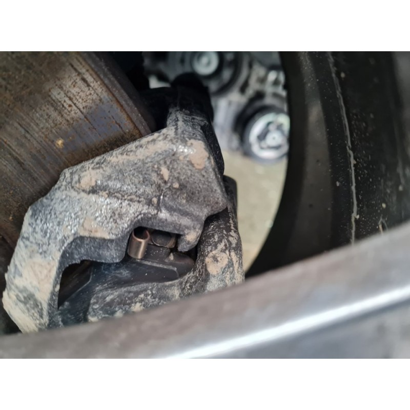 PINZA DE FRENO DELANTERA DERECHA 8V0615124 