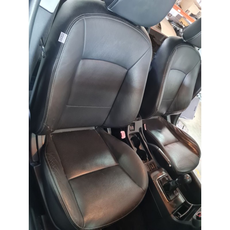 ASIENTO DELANTERO DERECHO 