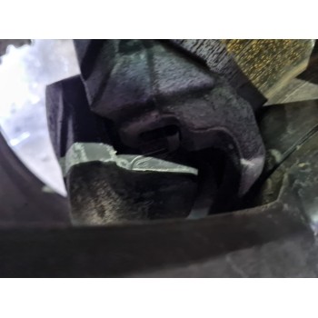 PINZA DE FRENO DELANTERA IZQUIERDA 8V0615123 