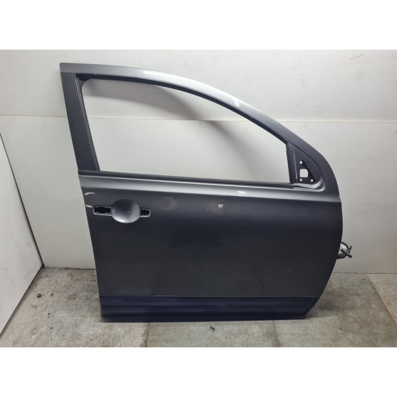 PUERTA DELANTERA DERECHA 