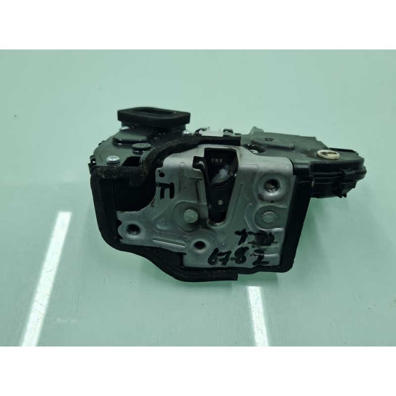 CERRADURA PUERTA TRASERA IZQUIERDA 10A839015B 
