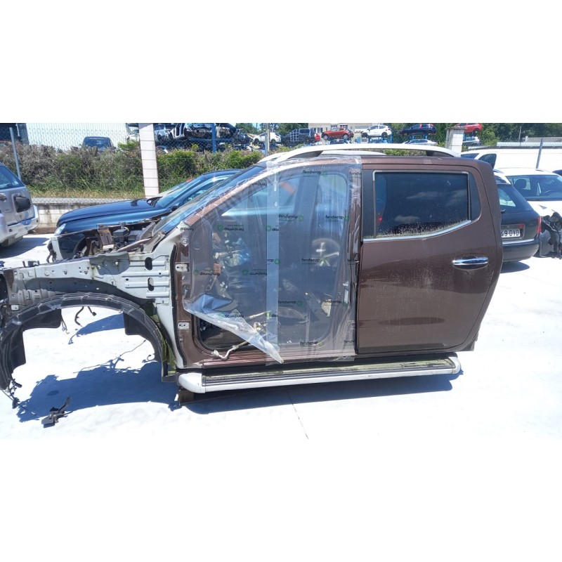 NISSAN NP300 PICK-UP (D23)