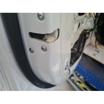 CERRADURA PUERTA DELANTERA IZQUIERDA 5715A427 
