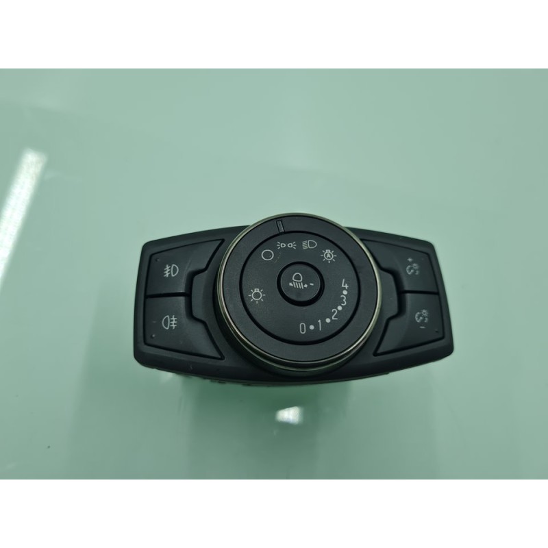 MANDO LUCES JB3T13D061BAW 