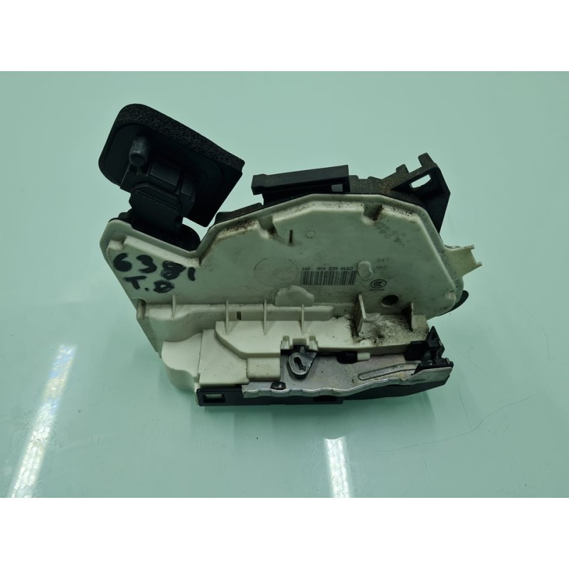 CERRADURA PUERTA TRASERA DERECHA 5K4839016Q 