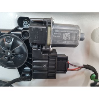 ELEVALUNAS DELANTERO DERECHO 6F0837462D 