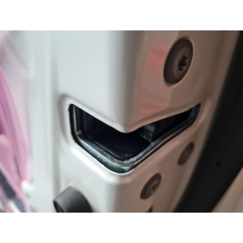 CERRADURA PUERTA DELANTERA DERECHA 6903060250 