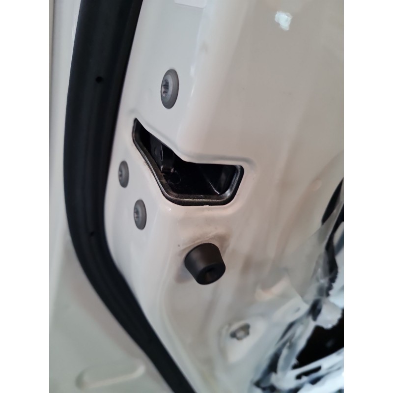 CERRADURA PUERTA DELANTERA IZQUIERDA 6904002211 