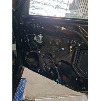 ELEVALUNAS DELANTERO DERECHO 8Y0837462 