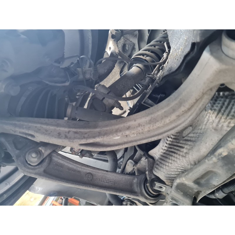 BRAZO SUSPENSION INFERIOR DELANTERO IZQUIERDO 80A407693D 