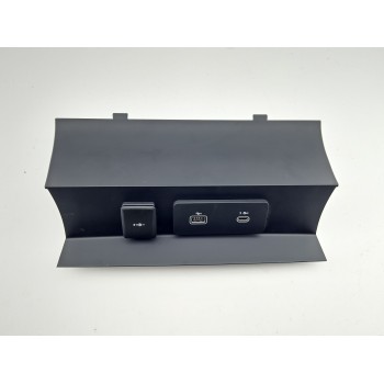 MOLDURA INTERIOR L8B2045A36ABW 