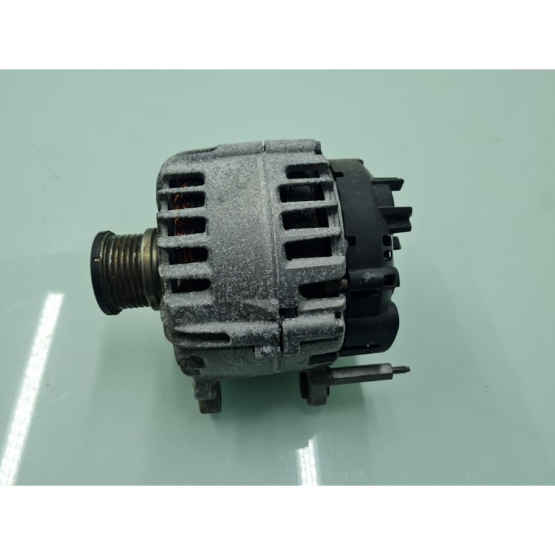 ALTERNADOR 04L903021A 