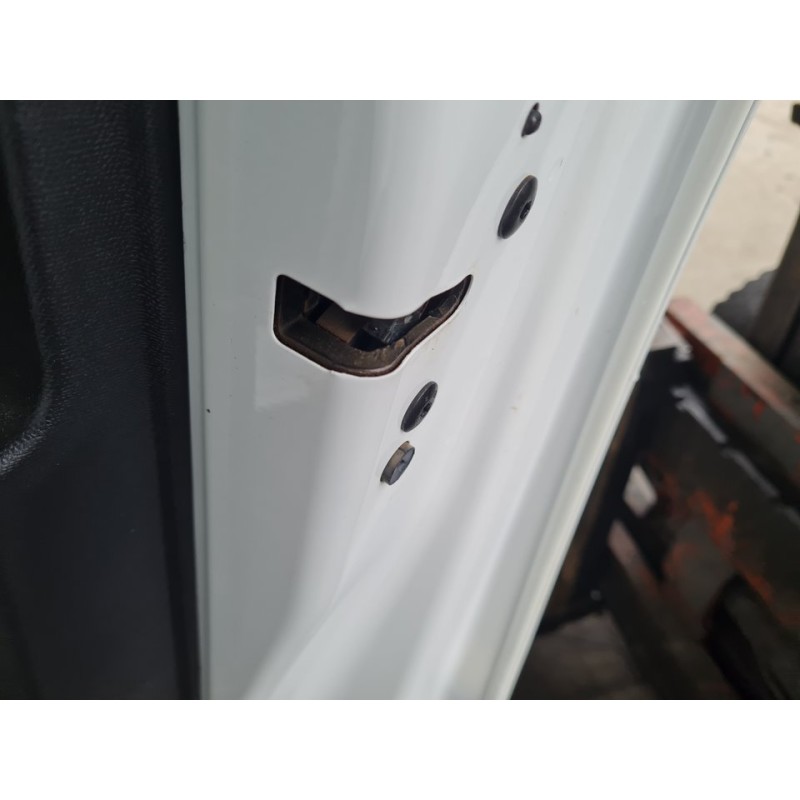 CERRADURA PUERTA DELANTERA DERECHA 