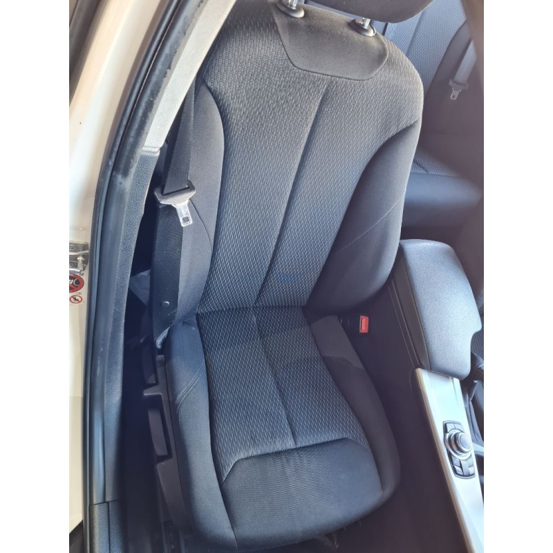ASIENTO DELANTERO DERECHO 