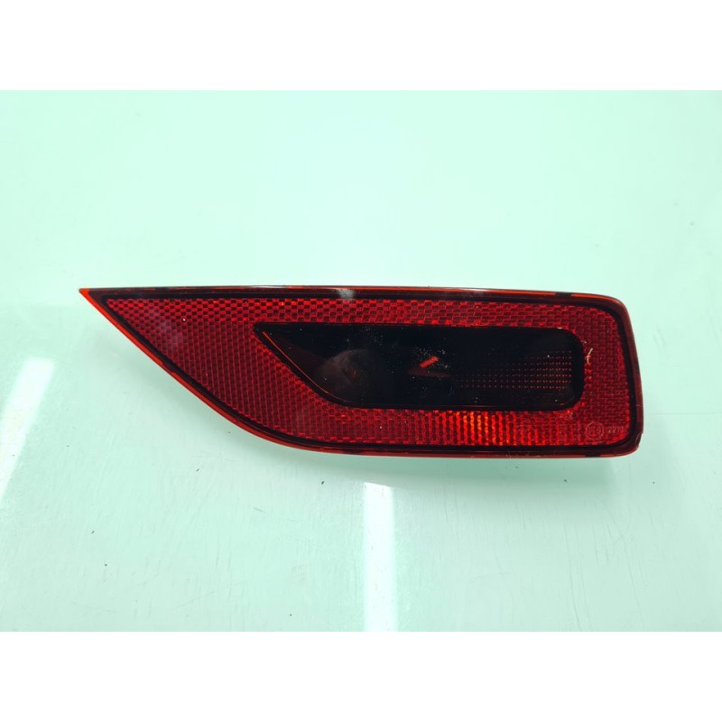 PILOTO TRASERO DERECHO PARAGOLPES 2GM945702 