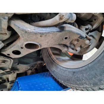 BRAZO SUSPENSION INFERIOR DELANTERO IZQUIERDO 4806942050 