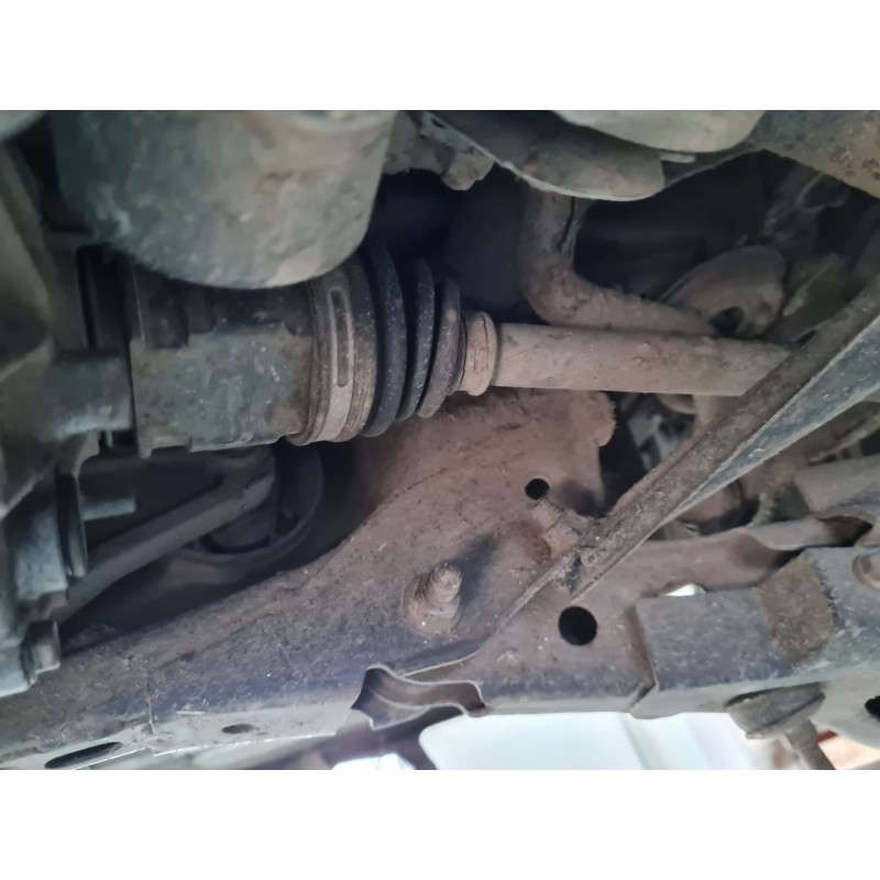 TRANSMISION TRASERA IZQUIERDA 4233042050 