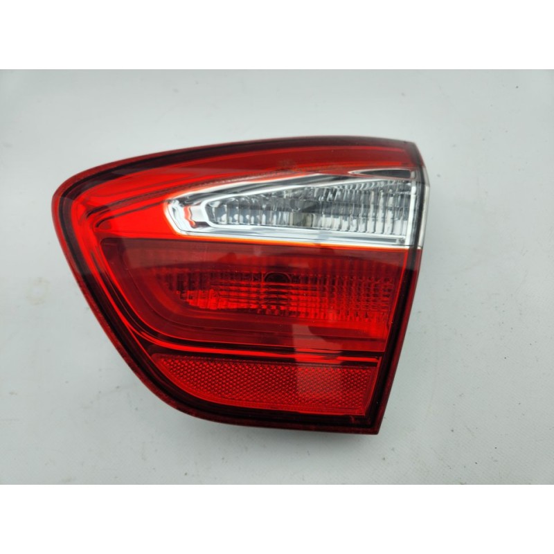 PILOTO TRASERO DERECHO INTERIOR 924041W2 