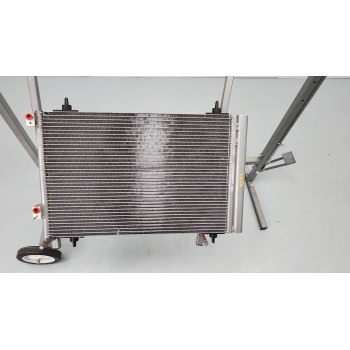 CONDENSADOR / RADIADOR AIRE ACONDICIONADO 