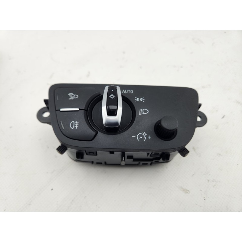 MANDO LUCES 4M0941531AA 