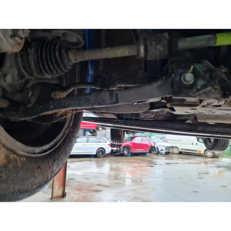 BRAZO SUSPENSION INFERIOR DELANTERO DERECHO 